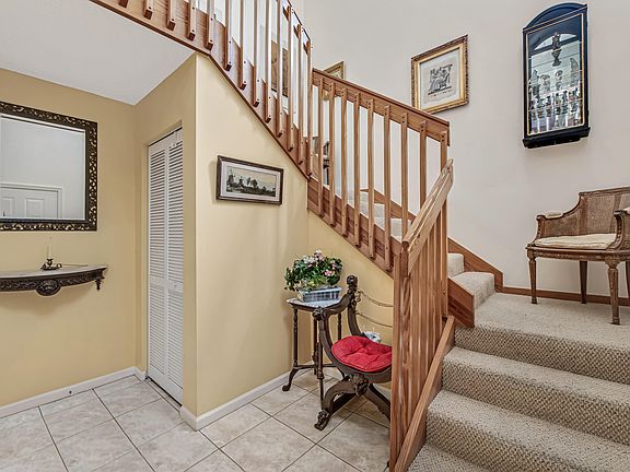 5th image of 7027 Summer Tree Drive #201