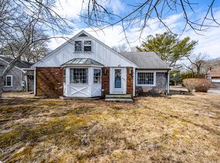 43 Old Town Rd, Hyannis, MA 02601
