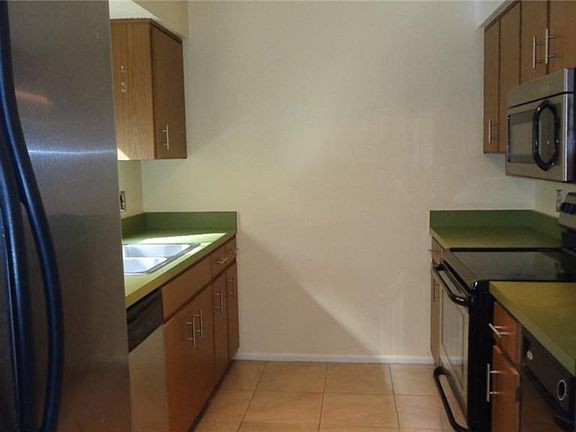 4th image of 238 Crown Oaks Way #238