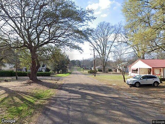 Exterior Neighborhood (street photo)