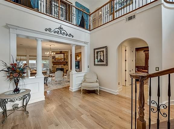 4th image of 1113 Verona Way