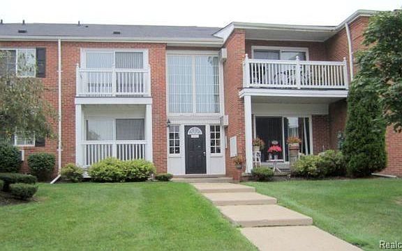 2nd image of 2400 Parmenter Blvd APT 204