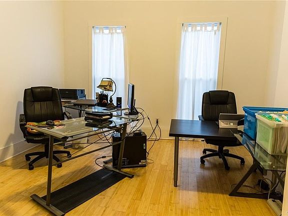 4th image of 114 Whitney Pl #A