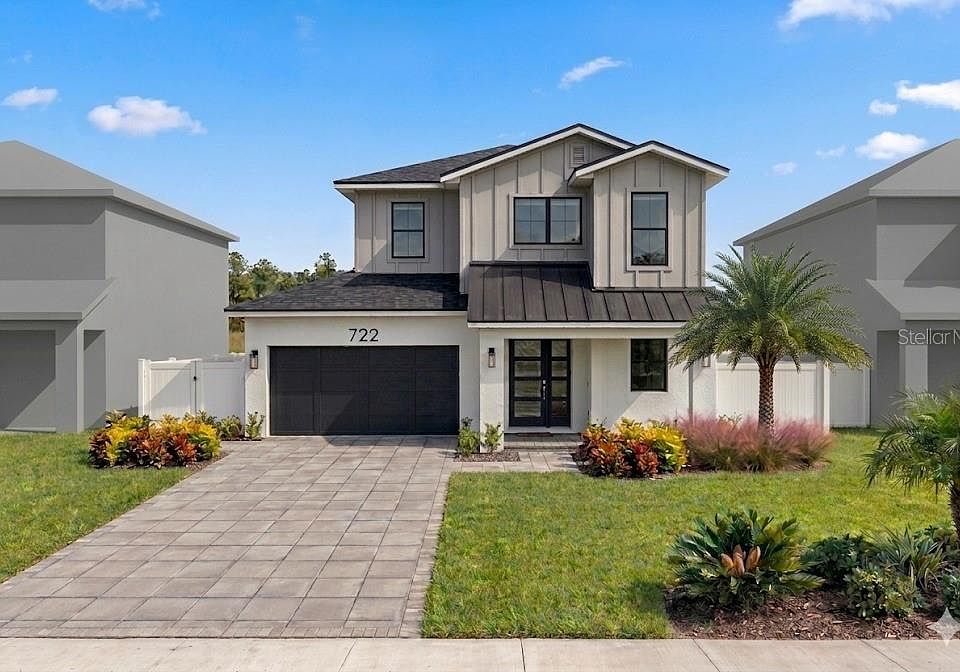 1st image of 722 Golfview St