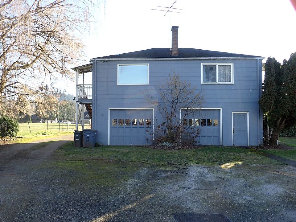 1st image of 210 9th Ave SE APT 2