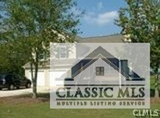 195 Shannons Place Dr, Comer, GA 30629