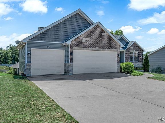3rd image of 334 Cuivre Creek Ct