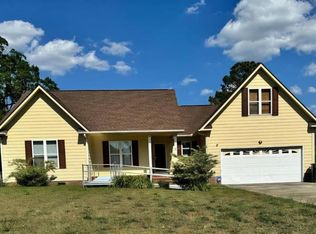 1347 Oak Knolls Dr, Fayetteville, NC 28314