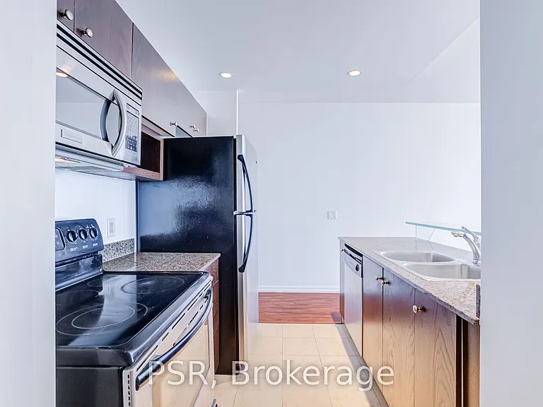 218 Queens Quay W #1506 — Photo 19