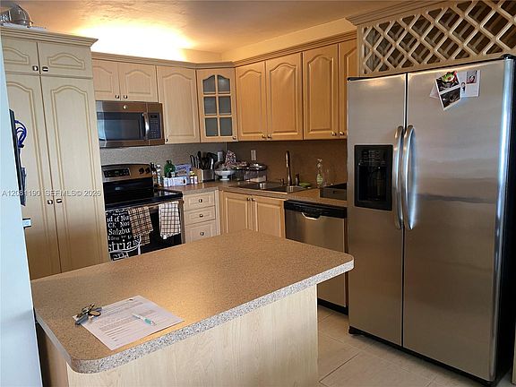 4th image of 1865 Brickell Ave APT A1602