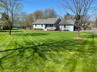 7406 Lobdell Rd, Linden, MI 48451