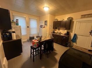 1721 S 24th St APT 1, Milwaukee, WI 53204
