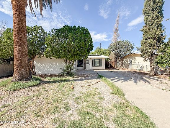 2nd image of 3521 E Sylvane St