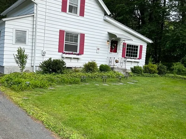 210 Hillside Rd, Southwick, MA 01077