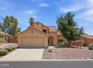 10060 N Pitching Wedge Ln, Tucson, AZ 85737