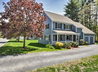 14 Winterberry Way, Bedford, MA 01730