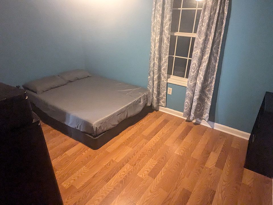 1st image of 6207 Curie St
