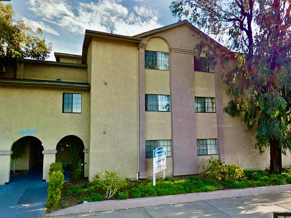Laurel Canyon Apartments