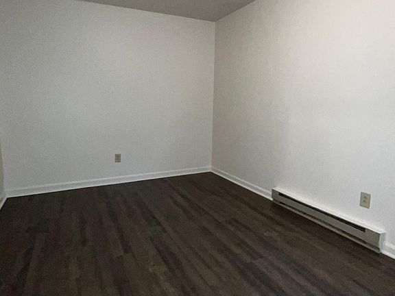 3rd image of 190 Macey Ave #24