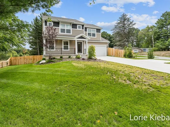 1264 W Lakewood Blvd, Holland, MI 49424