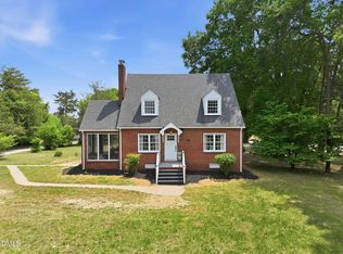 227 W Corbin St, Hillsborough, NC 27278