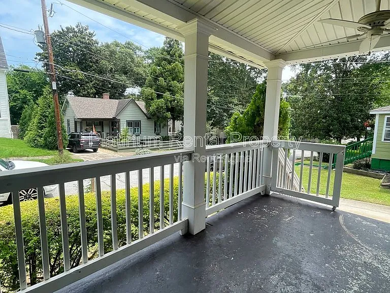 149 Dahlgren St SE — Photo 9