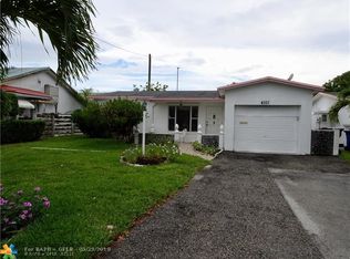 4101 NW 52nd Ave, Lauderdale Lakes, FL 33319
