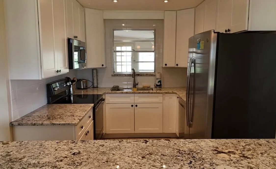 3 bed, 2.5 bath, 2800 sqft, $3,150 — Photo 3