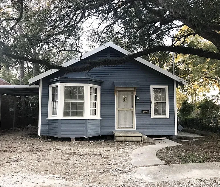2 bed, 880 sqft, $1,200 — Photo 1
