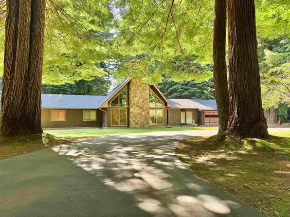 1000 Sandmann Rd, Crescent City, CA 95531