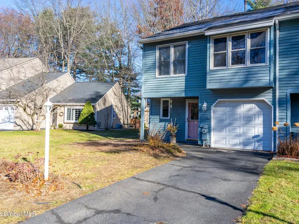 6 Tekakwitha Court, Clifton Park, NY 12065