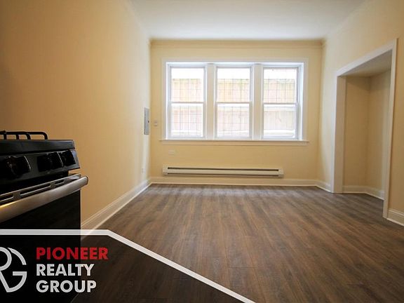 5th image of 2936 W Palmer St #2936103