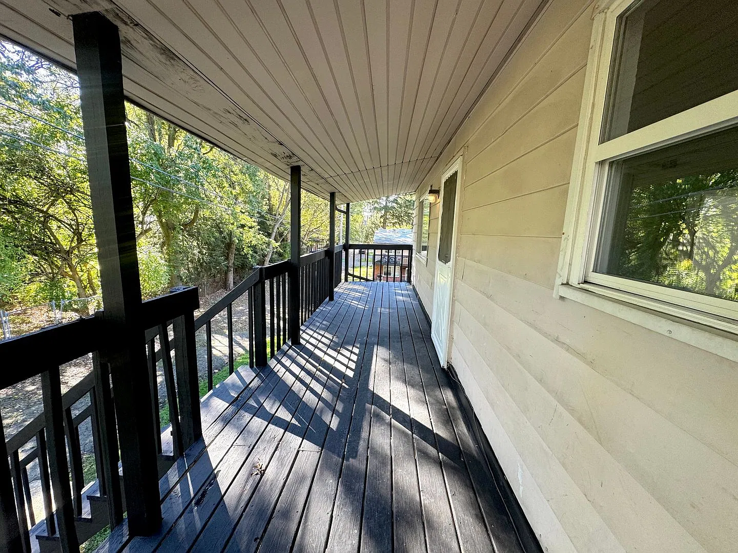 Fully updated Two Bedroom One Bath Unit for Rent — Photo 2