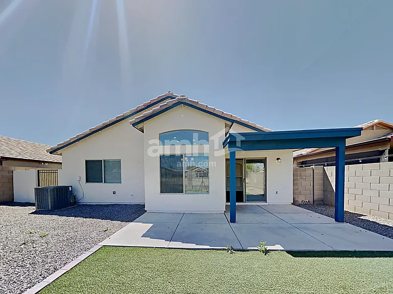 15848 W Jefferson St — Photo 21
