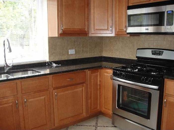2nd image of 45 W 123rd St