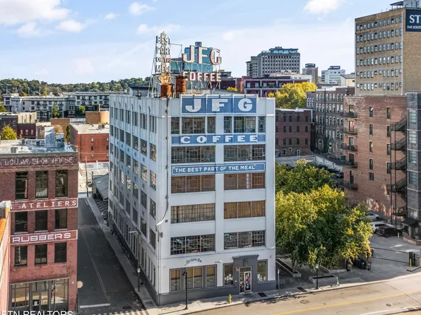 200 W Jackson Ave APT 607, Knoxville, TN 37902