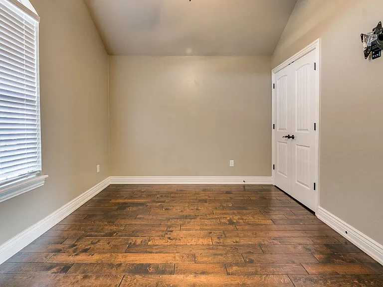 19217 Garden Creek Ln — Photo 31