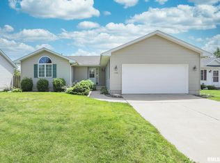 1110 17th Ave, Silvis, IL 61282