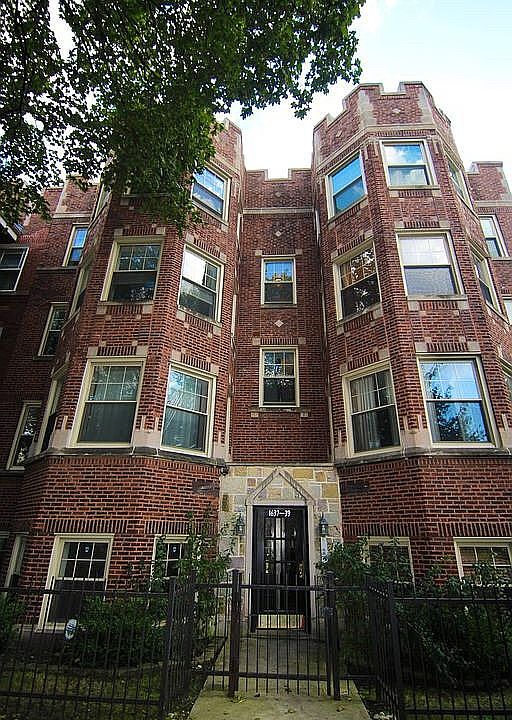 1st image of 1637 W Granville Ave APT 1