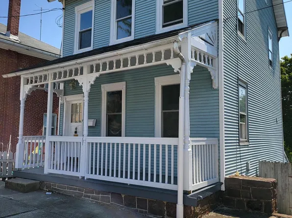 20 E Mohn St, Mohnton, PA 19540