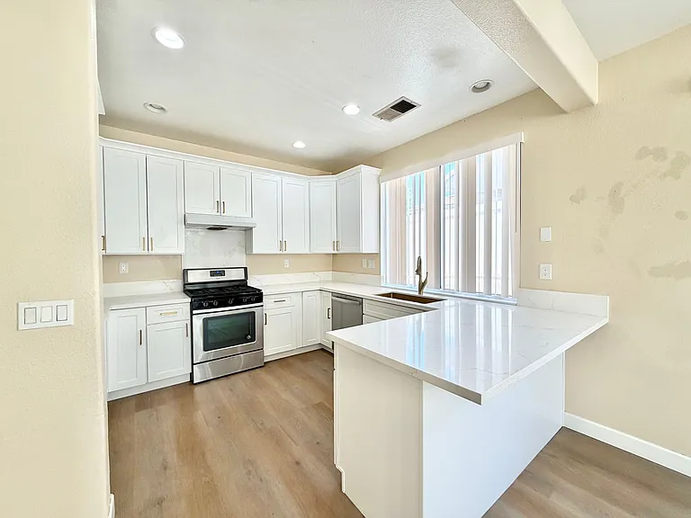 31579 Via San Carlos — Photo 16