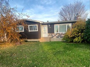 1113 W 14th St, Wainwright, AB T9W 1E8