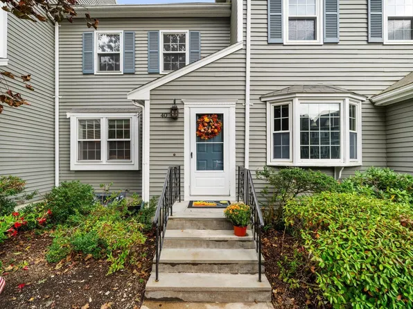 40 Washington Grn #40, East Walpole, MA 02032