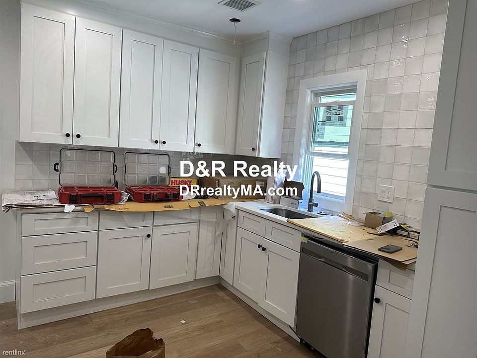 55 Lowell St. #2 Somerville Unit Photo 2