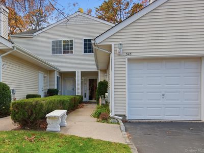 345 Colonial Circle, Manorville, NY, 11949