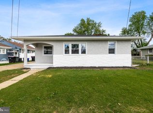 22 13th Ave, Glendora, NJ 08029