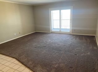 900 Winchester Dr, Sedalia, MO 65301