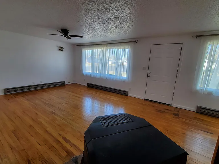 536 N Earl Rd — Photo 13