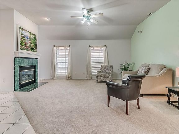 5th image of 11701 Blue Moon Ave