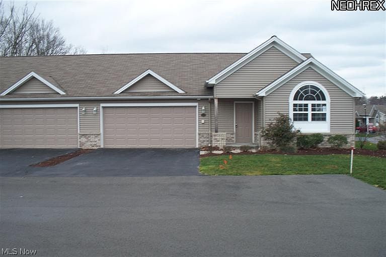 2nd image of 5823B Herons Blvd